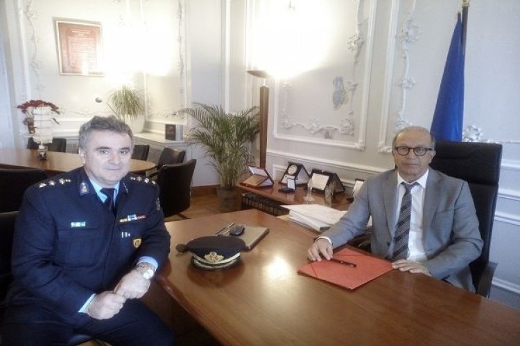 Συνάντηση Αντιπεριφερειάρχη Κυκλάδων με τον νέο Διοικητική της Πυροσβεστικής Υπηρεσίας Ερμούπολης