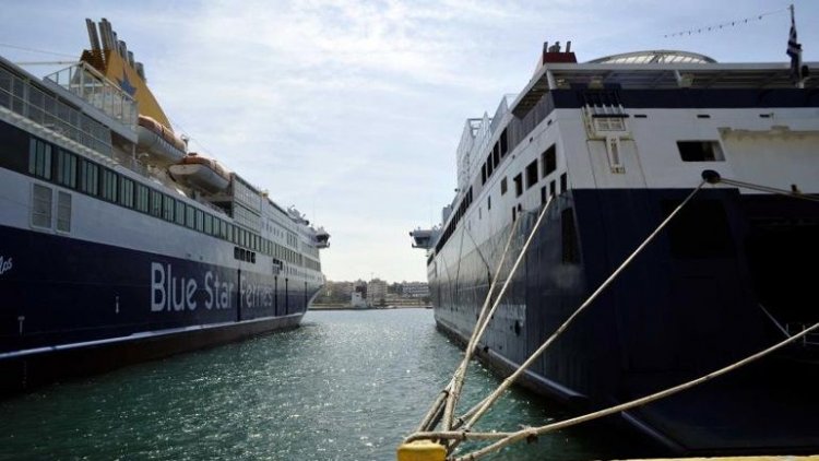 Παραμένει σε ισχύ το απαγορευτικό απόπλου από Πειραιά-Ραφήνα-Λαύριο