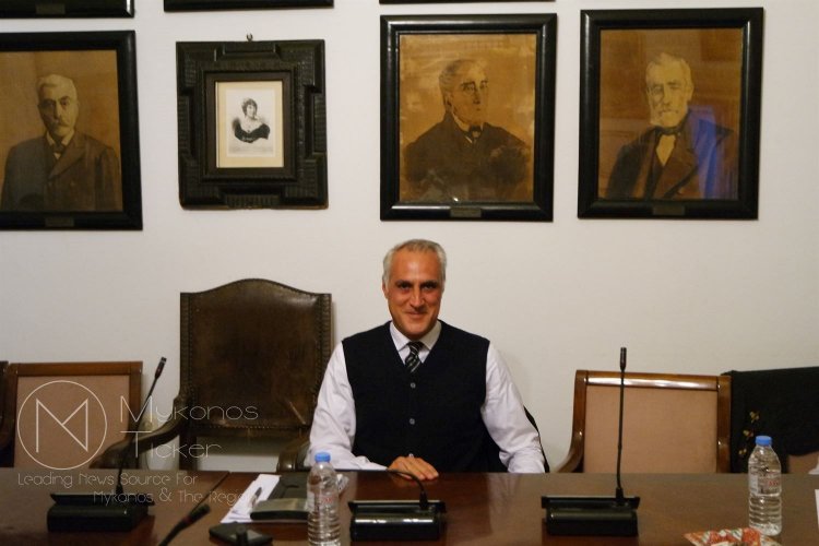 Νικόλας Γκέλος:«Παύσεις, Αναπαύσεις και Δαχτυλίδια»