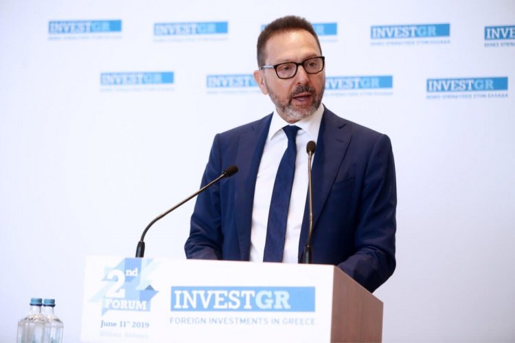 Διπλό «χτύπημα» Στουρνάρα σφίγγει τα λουριά σε κυβέρνηση, Μητσοτάκη