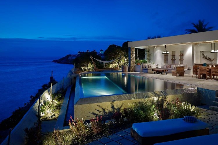 Πόσο κοστίζουν οι κατοικίες στην Μύκονο και στα άλλα ελληνικά νησιά (Πίνακας Τιμών - Χάρτης)