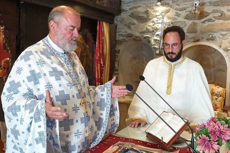 Μύκονος: Εορταστικό τριήμερο στον Ιερό Μητροπολιτικό Ναό της Μεγάλης Παναγιάς