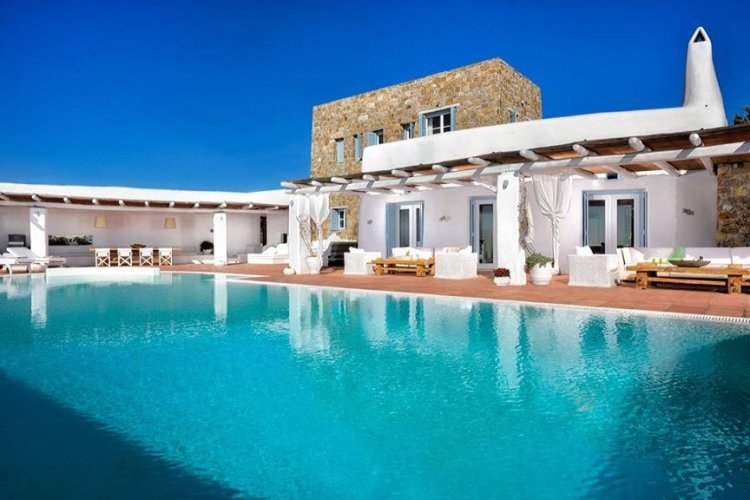 Υποχρεωτική για όλα τα Τουριστικά Καταλύματα η ανάρτηση Τιμοκαταλόγου