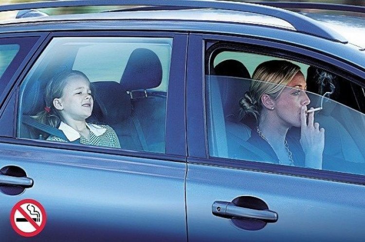 Αντιμέτωποι με μεγάλα Πρόστιμα και οι Καπνιστές Οδηγοί – Τι ισχύει για ΙΧ, ΜΜΜ, Ταξί και Ηλεκτρονικό Τσιγάρο