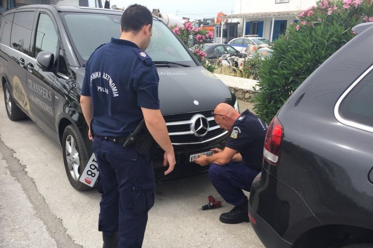 Μύκονος: Συλλήψεις για Υφαρπαγή Μεταφορικού Έργου και Ηχορύπανση