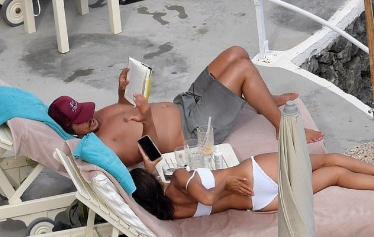 Τη Μύκονο επέλεξε ο Χολιγουντιανός star, James Franco, για να κάνει διακοπές!!