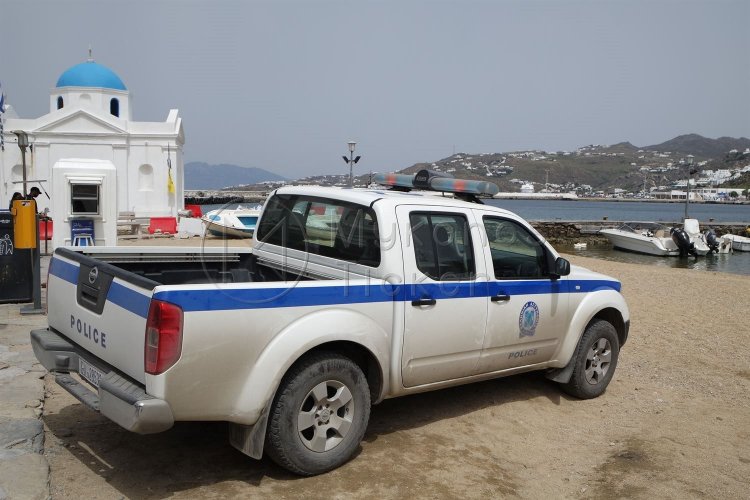 Μύκονος: 3 Νέες συλλήψεις για Υποκλοπή Μεταφορικού Έργου και Ναρκωτικά