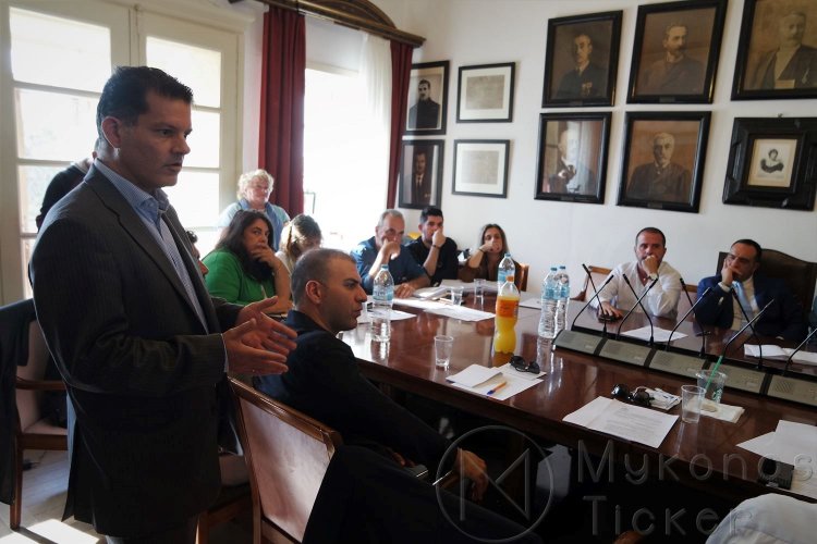 Πρωτοποριακή ενέργεια του Δημάρχου Μυκόνου Κων. Κουκά για ηλεκτρονική έκδοση της βεβαίωσης περί μη οφειλής ΤΑΠ (video)