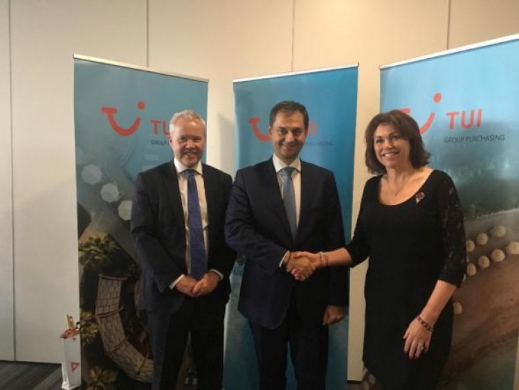 Επαφές Θεοχάρη στο Λονδίνο με Tour & Cruise  Operators και opinion leaders για την προβολή του ελληνικού τουρισμού