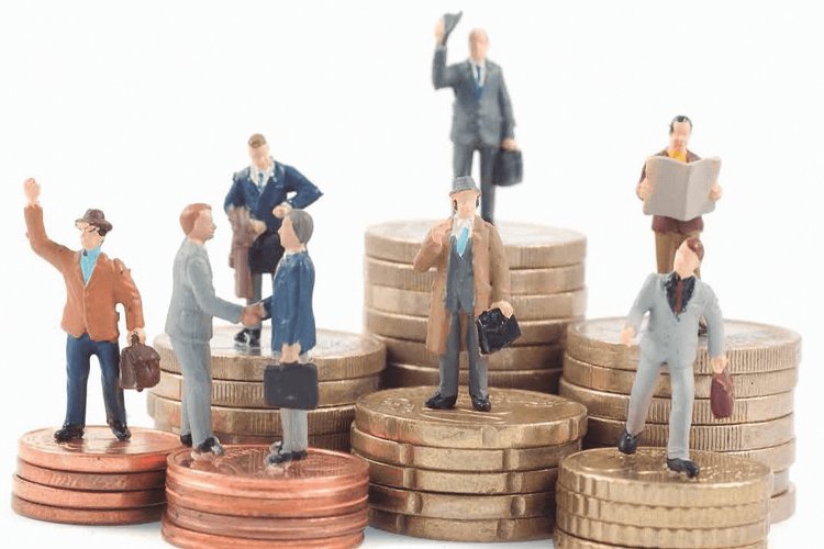 Αυξήσεις από 1η Ιανουαρίου 2020, σε μισθούς και συντάξεις - Οι 6 κατηγορίες που κερδίζουν - Αναλυτικά οι αλλαγές