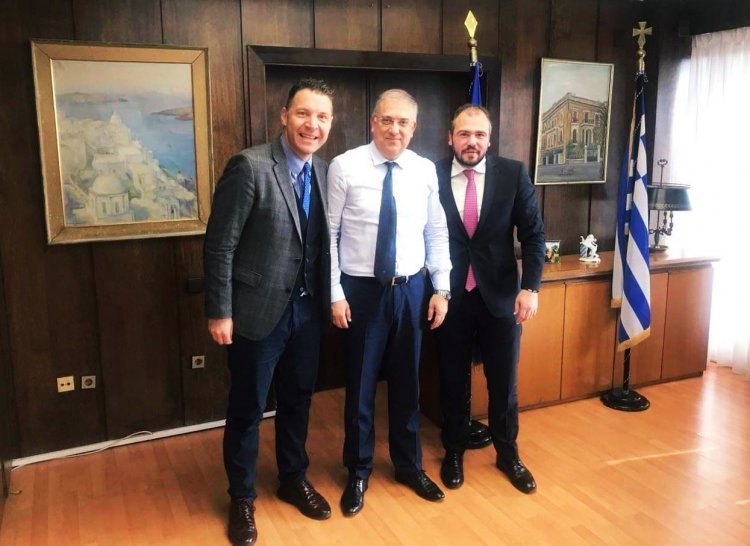 Διαβεβαιώσεις σε Δήμαρχο Τήνου για υλοποίηση των έργων βελτίωσης ύδρευσης και ανακαίνισης του cine “Αιολίς”