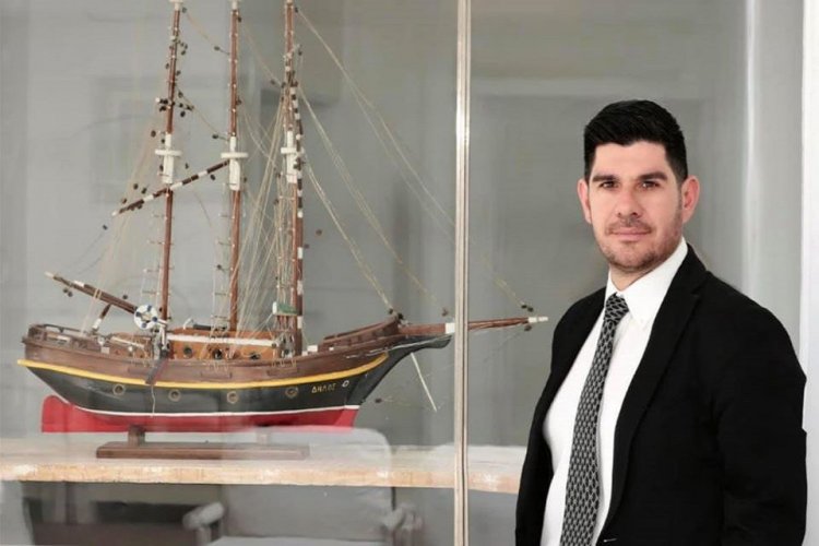 Οι Ευχές του Μιλτιάδη Ατζαμόγλου για τα Χριστούγεννα