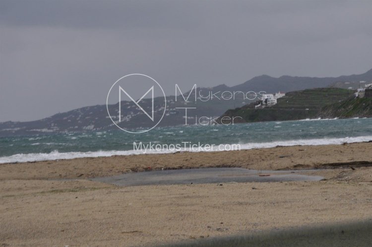 Κυκλάδες- Ξαφνική επιδείνωση του καιρού με βροχές και καταιγίδες