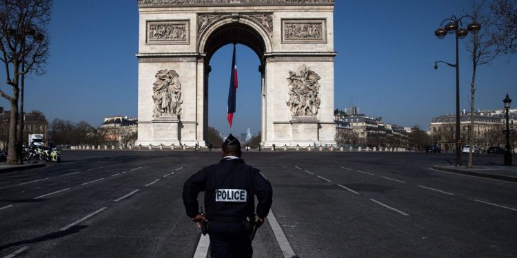 Coronavirus - Γαλλία :  108 νέοι θάνατοι σε 24 ώρες, 372 νεκροί από την έναρξη της επιδημίας