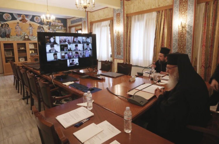 Coronavirus Εκκλησία : Χωρίς πιστούς οι Θείες Λειτουργίες την Μεγάλη Εβδομάδα αποφάσισε η Ιερά Σύνοδος