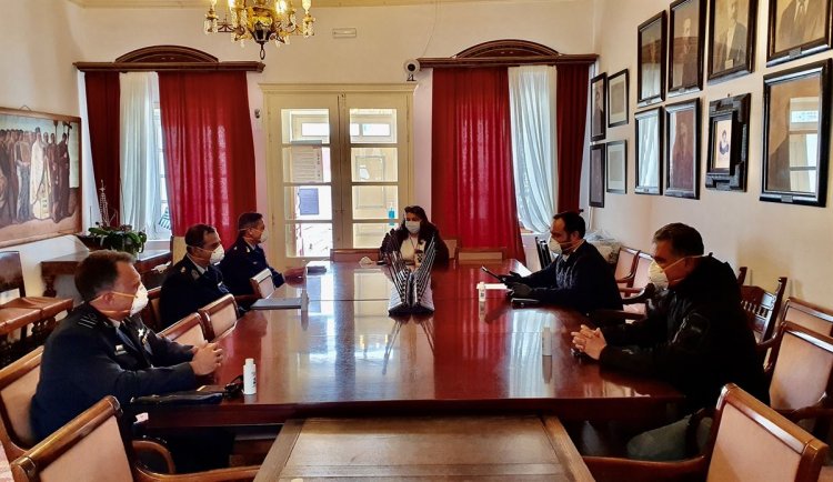 Coronavirus Mykonos: Αίτημα του Σ.Τ.Ο για αναστολή της οικονομικής δραστηριότητας και για σχολαστικούς ελέγχους σε λιμάνια και αεροδρόμια