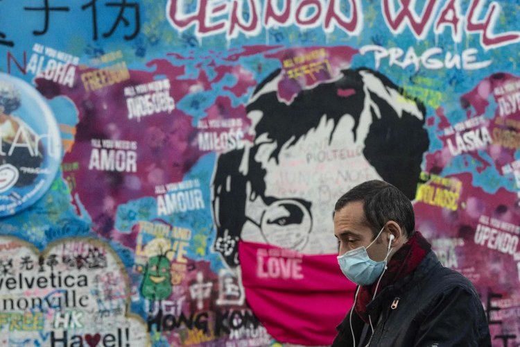 Coronavirus Travel - Guardian: Γιατί η Ανατολική Ευρώπη υπέφερε λιγότερο από τον κορωνοϊό;