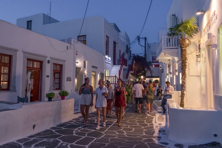 Coronavirus & Travel - Επιχειρήσεις: Αμεση στήριξη σε Εστίαση, Τουρισμό και σε όσους εισέπραξαν μειωμένα Ενοίκια