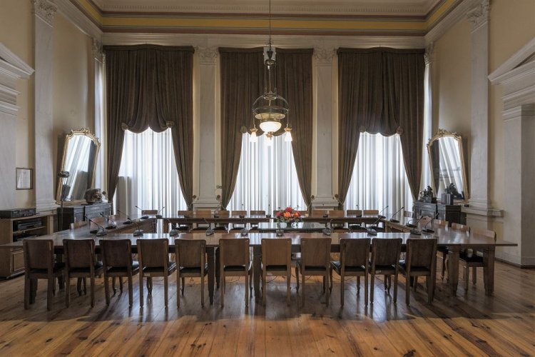 Syros: Μπορείτε να λειτουργείτε ως ένα «ψηφιακά» αναλφάβητο αυτοδιοικητικό «σκορποχώρι» όμως οφείλετε να σέβεστε τους θεσμούς