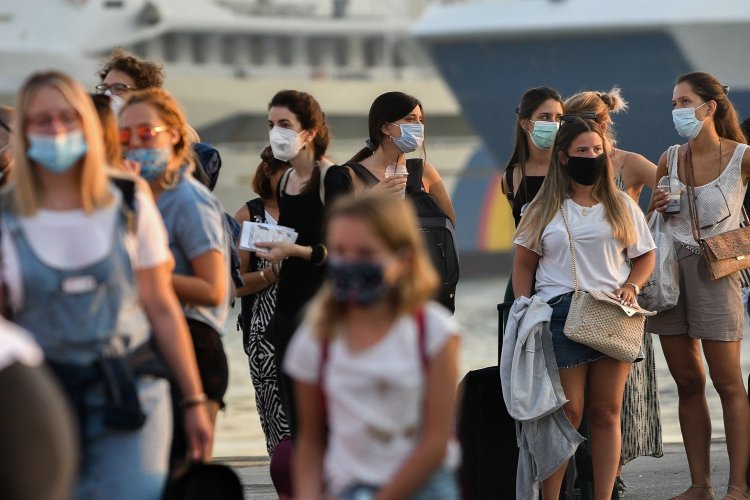 Coronavirus Pandemic: Μπλόκο στους εκδρομείς του Σαββατοκύριακου με απαγόρευση μετακίνησης εκτός Αττικής