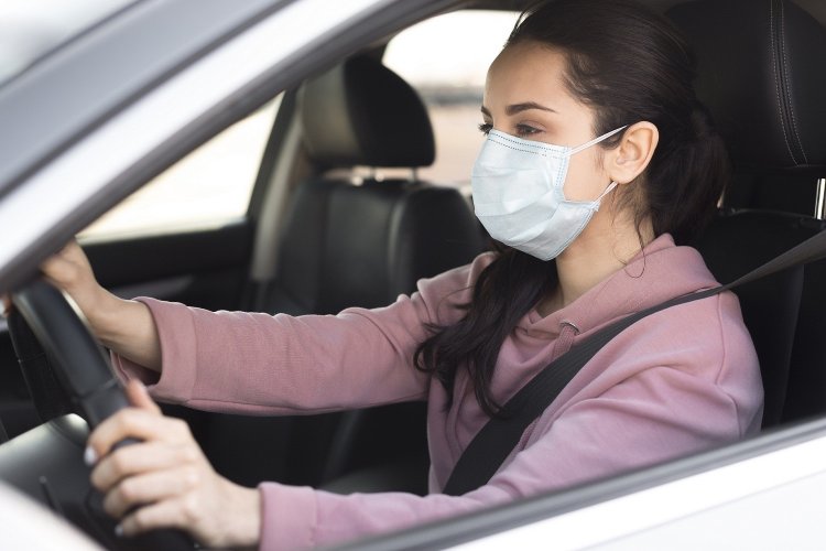 New Lockdown Restrictions: Αλλαγές από σήμερα στα άτομα που επιτρέπονται σε ΙΧ και ταξί