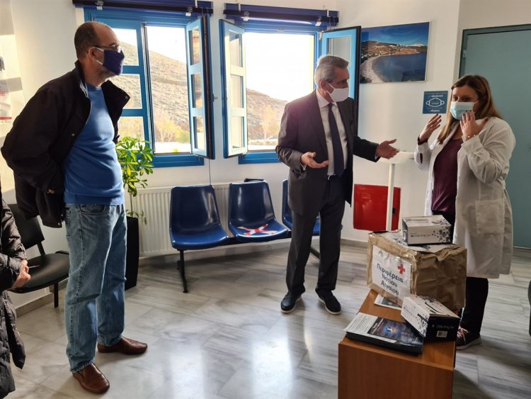Aegean Islands – Antigen tests: Παράδοση διαγνωστικών τεστ αντιγόνου από τον Περιφερειάρχη Ν.Αιγαίου σήμερα στην Αστυπάλαια