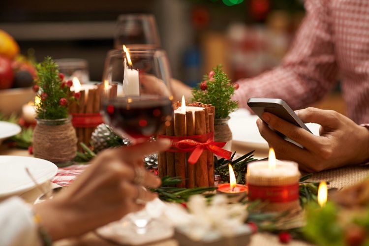 Stricter Measures: «Παραθυράκι» για εξαίρεση στις μετακινήσεις ανήμερα, παραμονή Χριστουγέννων και Πρωτοχρονιάς!!