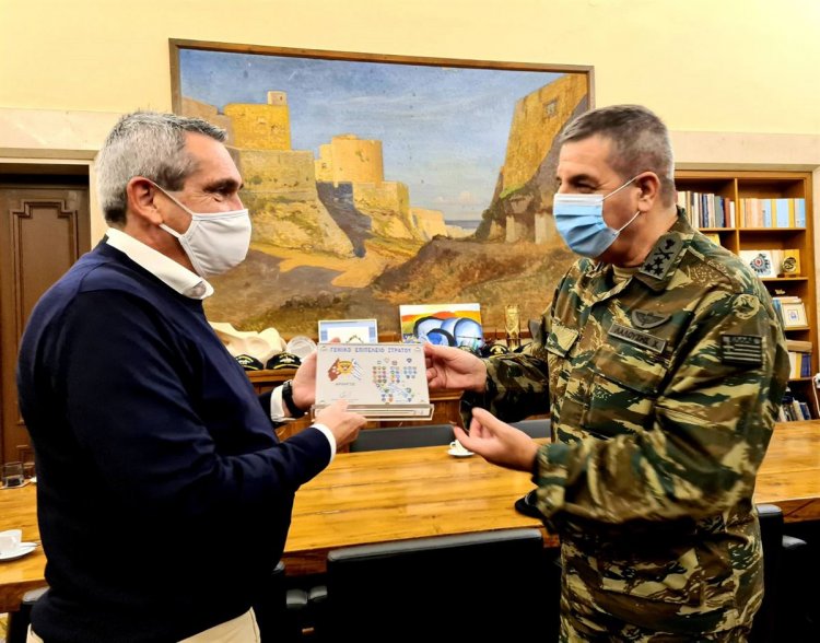 Aegean Islands: Συνάντηση του Περιφερειάρχη με τον Αρχηγό Γ.Ε.Σ., Αντιστράτηγο Χαράλαμπο Λαλούση