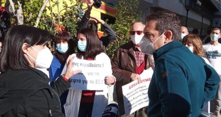 Coronavirus vaccination: Εμβολιάστηκε ο Τσίπρας - Ανασφάλεια προκαλούν οι κυβερνητικές παραλείψεις, όχι το εμβόλιο