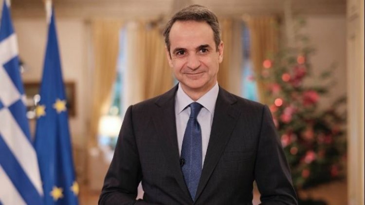 PM Mitsotakis New Year's Message: Το εμβόλιο κατά του Covid αποτελεί το πρωτοχρονιάτικο δώρο του 2021