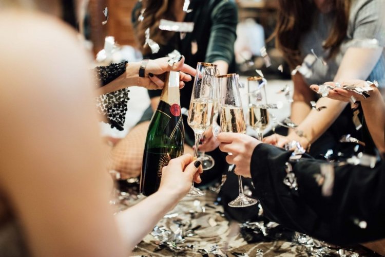 Fêtes Dubai 2020: Πρόκληση χαρακτηρίστηκαν, οι διακοπές στο Ντουμπάι, σε σύσκεψη στο Μέγαρο Μαξίμου!!