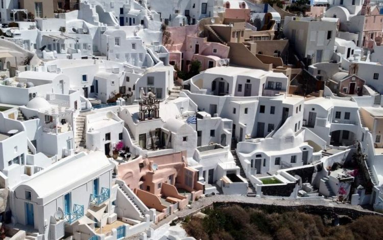 Hard Lockdown in Santorini: Αυτά είναι τα μέτρα που θα ισχύουν από το Σάββατο στις 6 το πρωί