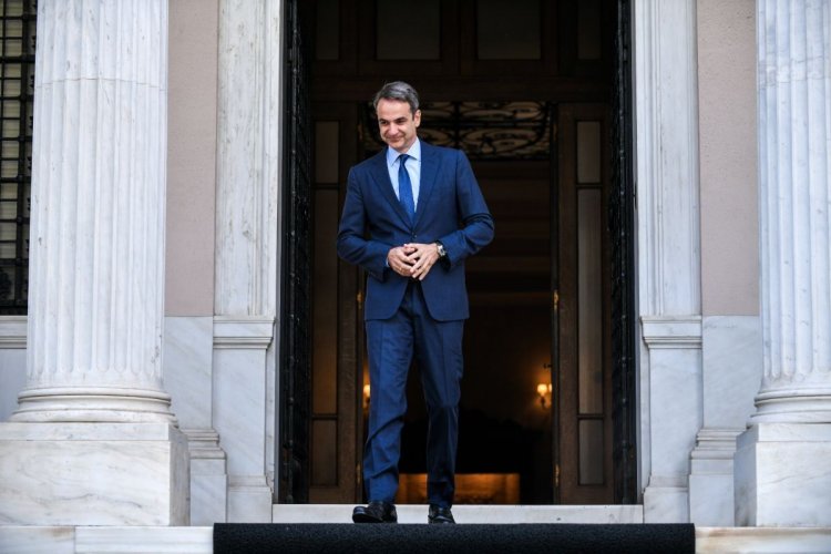 Politics after COVID-19:Το σχέδιο του Μαξίμου για «ανοιχτό καλοκαίρι» και την ημερομηνία που έχει… κυκλωθεί για τις εκλογές!