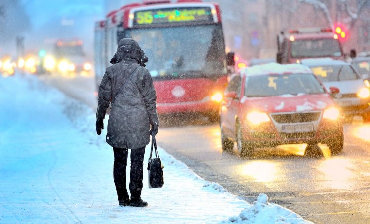 Snow and work rights - ΓΣΕΕ:  Τι ισχύει στην περίπτωση αδυναμίας προσέλευσης των εργαζομένων στην εργασία τους