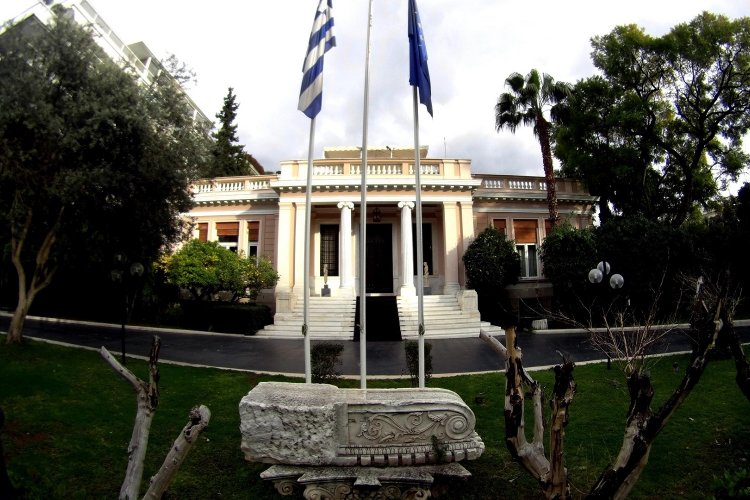 Chairs meeting on Covid-19: Έκτακτη σύσκεψη στο Μέγαρο Μαξίμου - Γιατί δεν αποδίδει το lockdown!! Εισηγήσεις για «έξυπνα» μέτρα!!