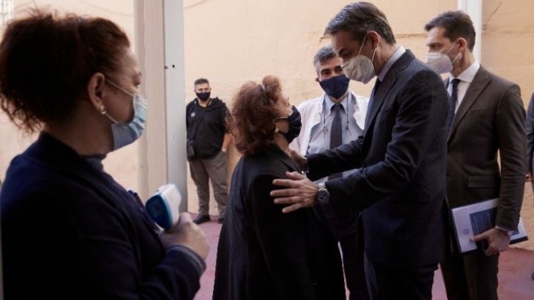 PM Mitsotakis: Μέσα από τη διαδικασία του εμβολιασμού ξαναχτίζουμε την εμπιστοσύνη των πολιτών στο κράτος και στο ΕΣΥ