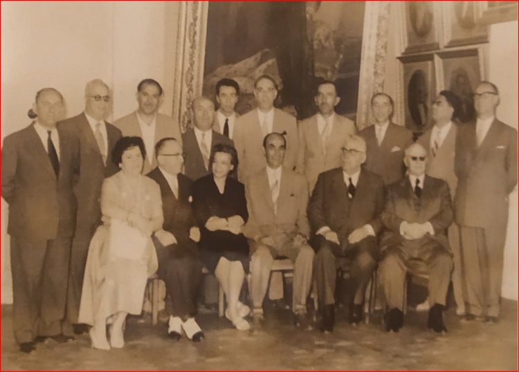 Municipality of Syros: Αφιέρωμα της επιτροπής ισότητας του Δήμου στη συμμετοχή των γυναικών στα κοινά