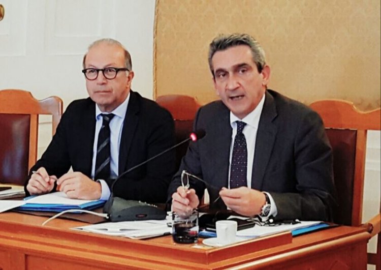 Aegean Islands: Πρόταση του Περιφερειάρχη στους συναρμόδιους Υπουργούς, για θεσμοθέτηση  Ειδικών Επιτροπών Επικινδύνως Ετοιμόρροπων σε Σύρο και Ρόδο