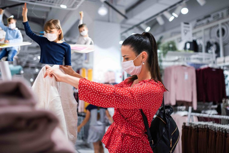 Covid-19 self-testing: Με «όπλο» το self test ανοίγουν Σχολεία, Καταστήματα, πότε οι ανακοινώσεις