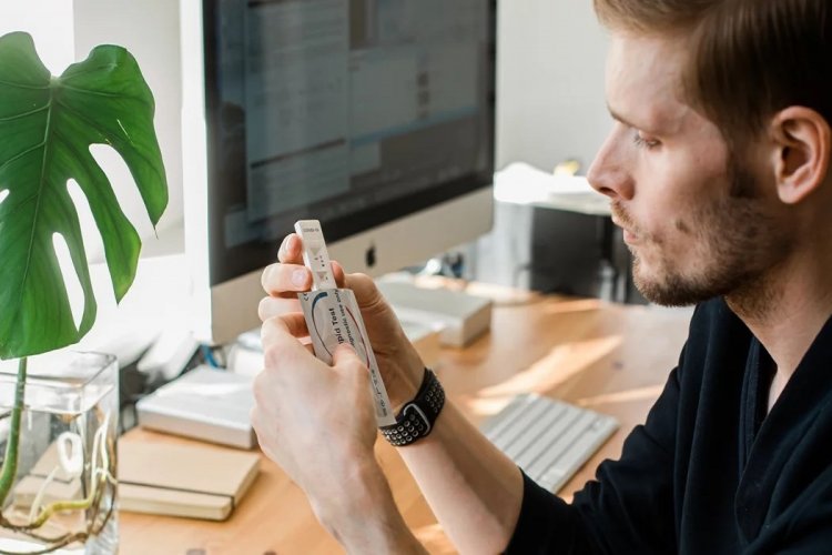 Covid-19 self-testing: Στα φαρμακεία από εβδομάδα τα self tests!! Θα το παίρνουν κατά προτεραιότητα εκπαιδευτικοί και μαθητές!!