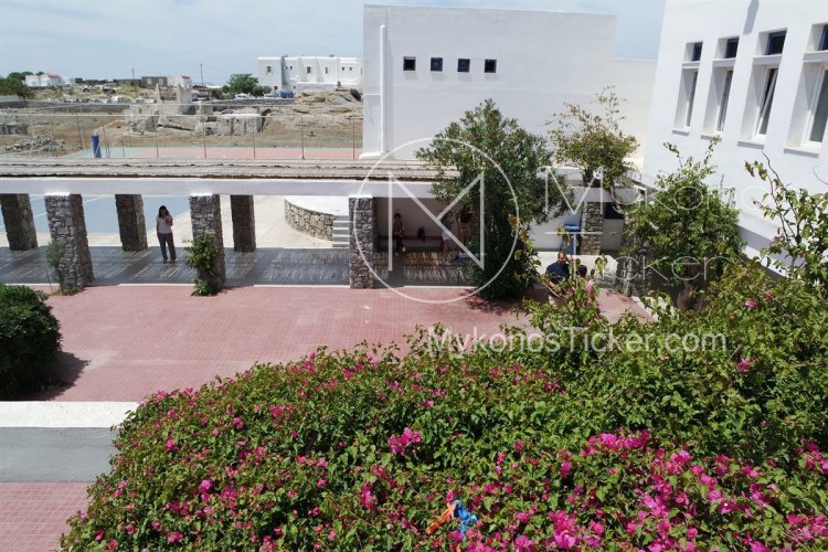 Reopening of schools: Άνοιγμα και των τριών τάξεων των Λυκείων εισηγείται η κυβέρνηση – Συνεδρίαση λοιμωξιολόγων με Κεραμέως