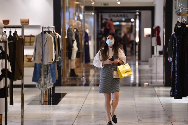 Covid-19 - Rules of Shopping: Αλλάζει το όριο πελατών μέσα στα καταστήματα