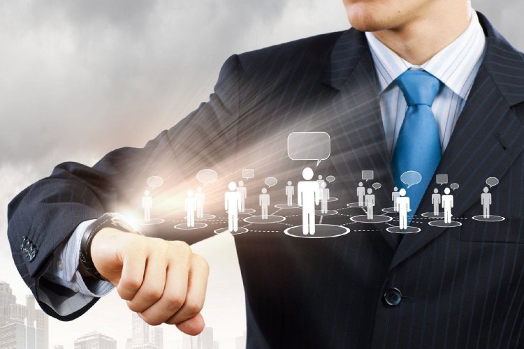 Four Working Days: Μοντέλο τετραήμερης εργασίας χωρίς περικοπές σε μισθούς και μπόνους, ανακοίνωσε ο Χατζηδάκης