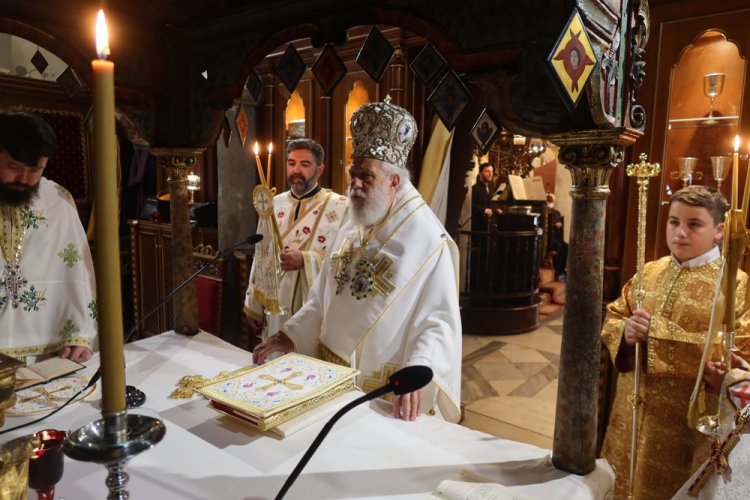 His Eminence Dorotheos B’: Αρχιερατική Θεία Λειτουργία στην Ι.Μ. Παναγίας Τουρλιανής, "επί της κατά το πολυαιώνιο έθος επανόδου της Ιεράς Εικόνας"