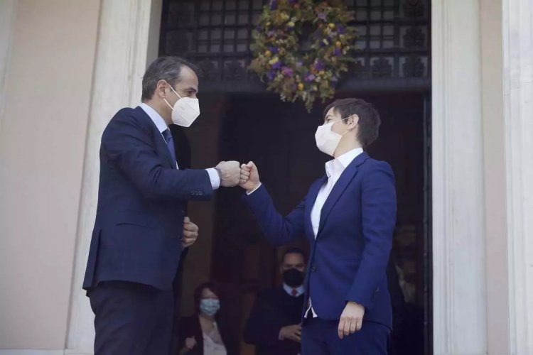 PM Mitsotakis: Συνάντηση Κυρ. Μητσοτάκη με την πρωθυπουργό της Σερβίας: Ασφαλής η διαμονή των τουριστών στην Ελλάδα