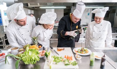 Hospitality & Tourism Interns: Νέοι όροι πρακτικής άσκησης για σπουδαστές και καταρτιζόμενους στις Σχολές Τουριστικής Εκπαίδευσης και στα Ι.Ε.Κ. του Υπουργείου Τουρισμού