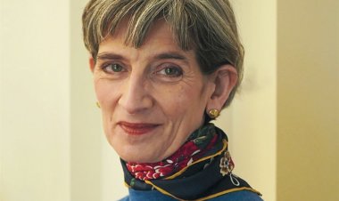 UK Ambassador: Βρετανίδα πρεσβευτής: Σύντομα η Ελλάδα στην "πράσινη" λίστα της Βρετανίας