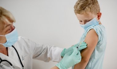 Coronavirus Vaccination: Η Pfizer ξεκινά κλινικές δοκιμές του εμβολίου της σε μεγαλύτερη ομάδα παιδιών κάτω των 12 ετών