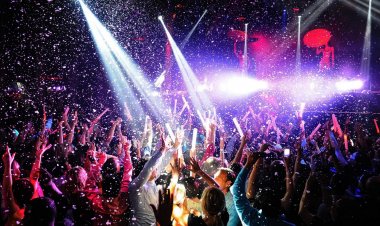 Mykonos Σ.Ε.Ε.ΧΩ.Μ: Το ποτήρι έχει ξεχειλίσει! Η Πολιτεία να νομοθετήσει αυστηρά για να τελειώσουμε μια και καλή με τα παράνομα πάρτυ! Ας δουν οι αρμόδιοι το παράδειγμα της Ibiza