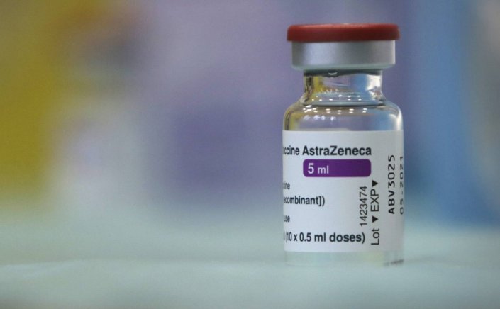 Covid-19 Vaccination: Εμβόλιο Astrazeneca, τέλος για τους κάτω των 60, εισηγείται η Επιτροπή Εμβολιασμού